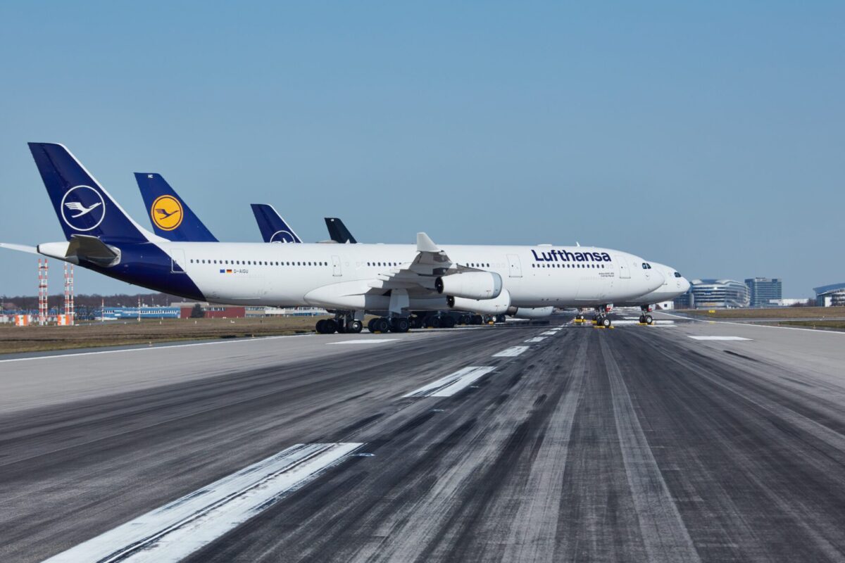 A Lufthansa Airbus A340