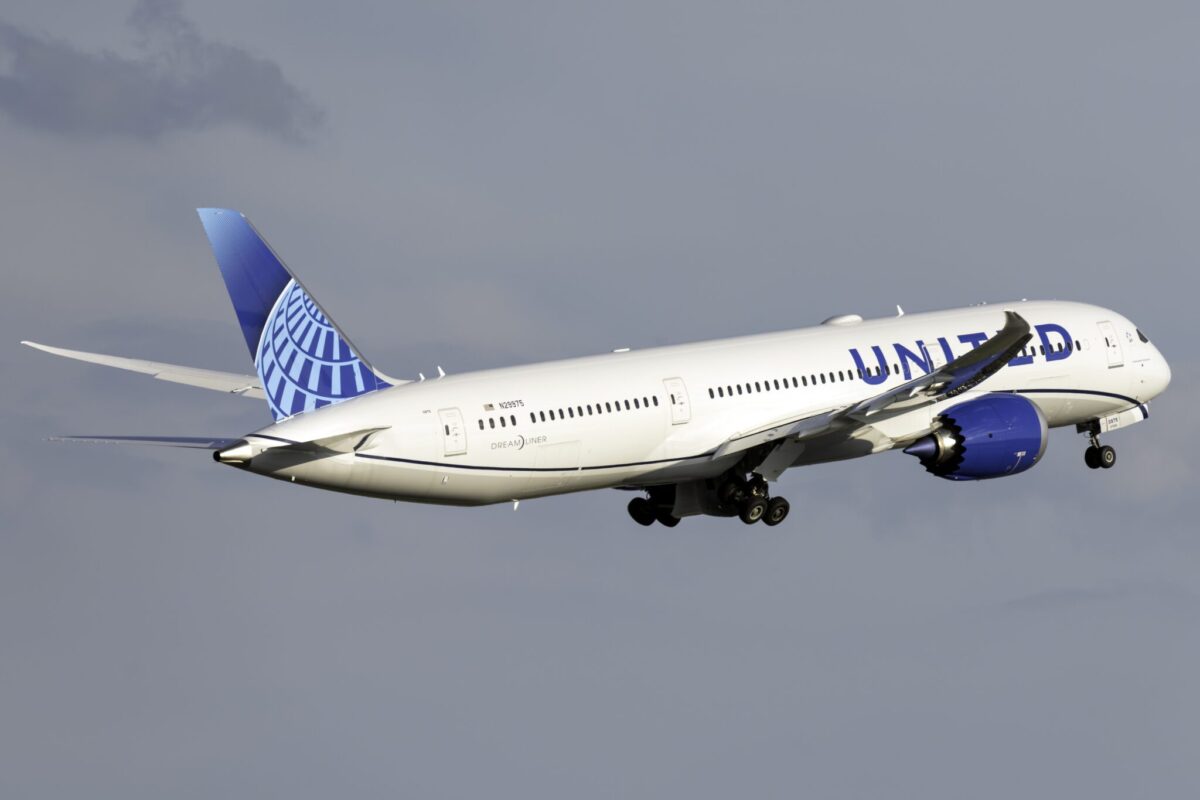 A United Airlines 787 at Newark Liberty International Airport. Vincenzo Pace/aerovincenzo.com